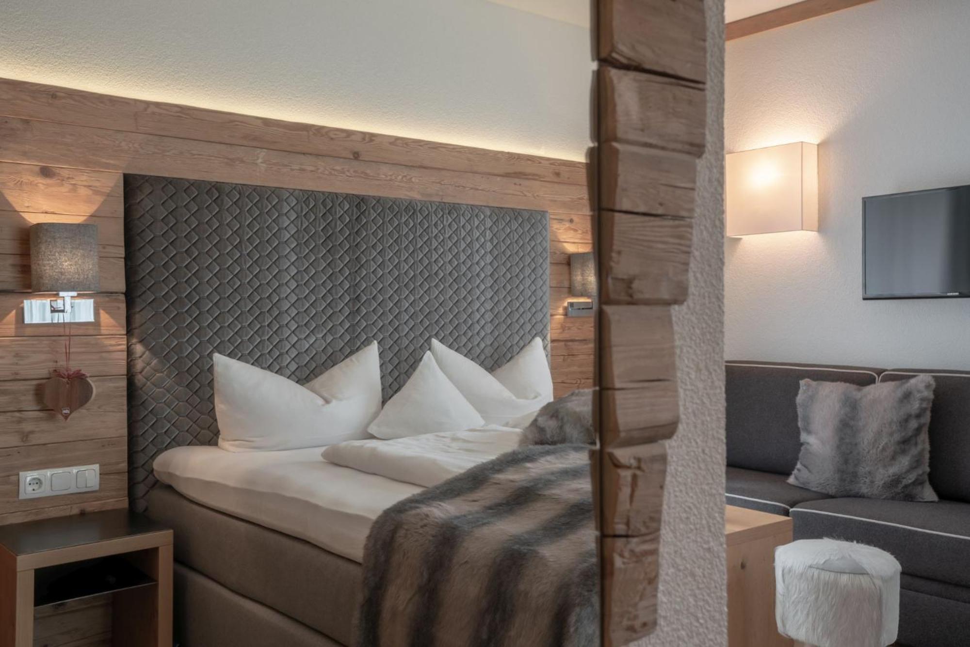 Post Hotel Paznaun ซี ภายนอก รูปภาพ