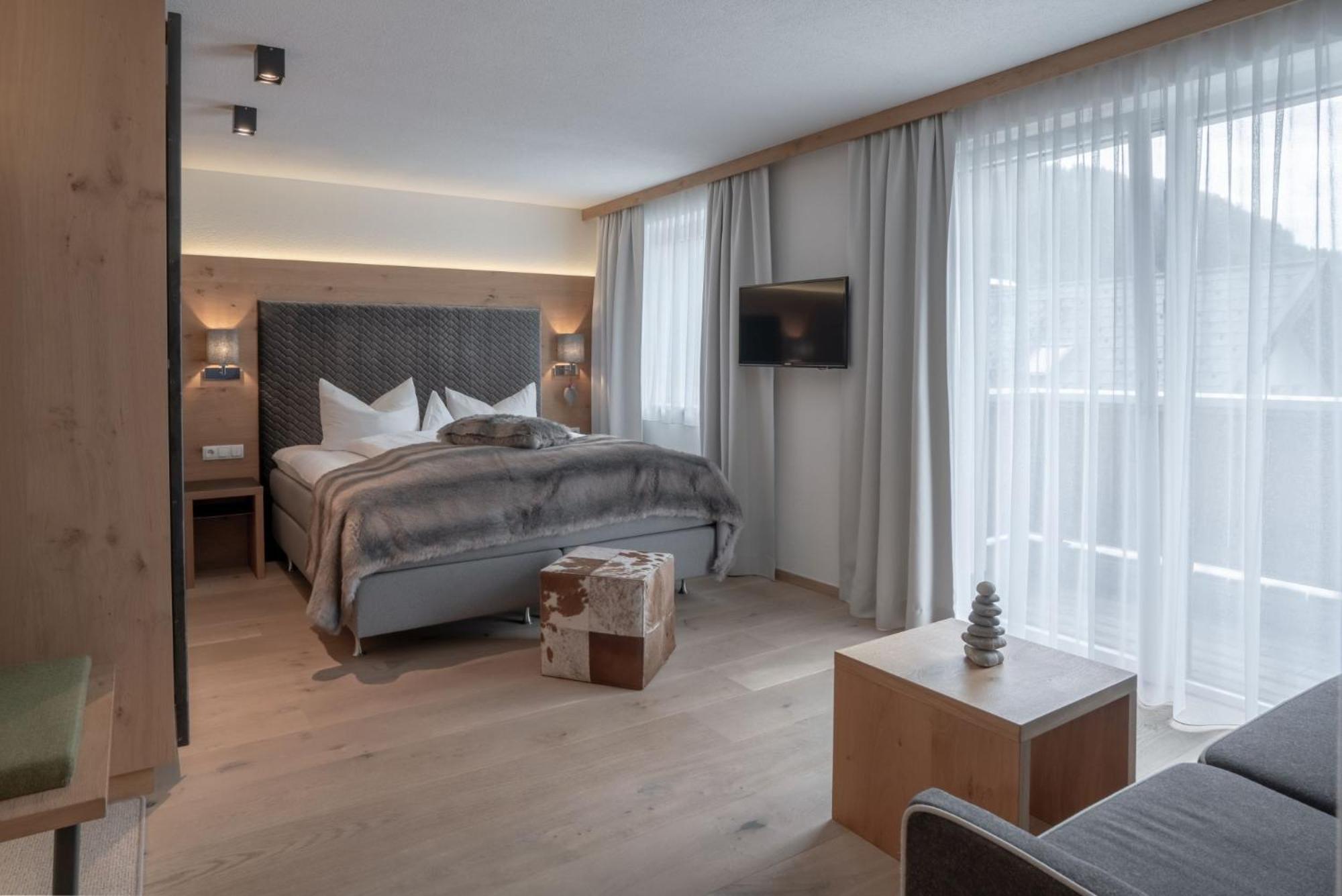 Post Hotel Paznaun ซี ภายนอก รูปภาพ
