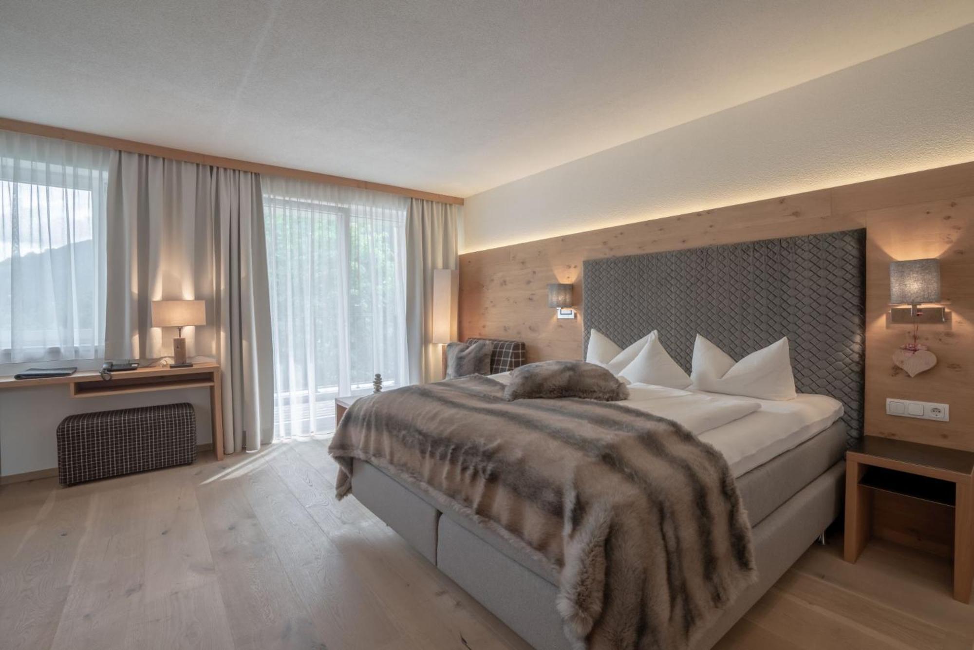 Post Hotel Paznaun ซี ภายนอก รูปภาพ